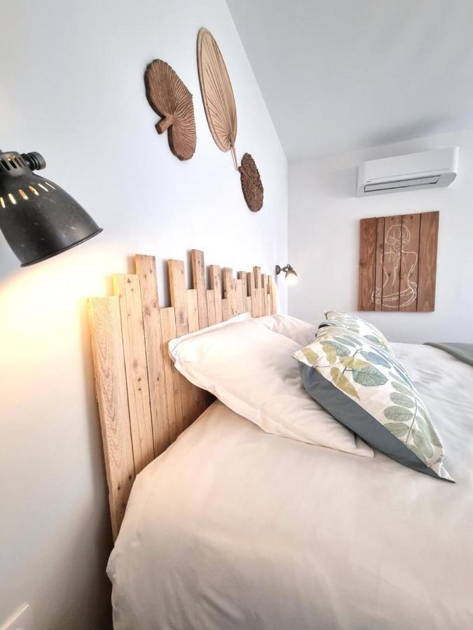 La Cle Des Chaumes Bed & Breakfast Boisset-lès-Montrond Dış mekan fotoğraf