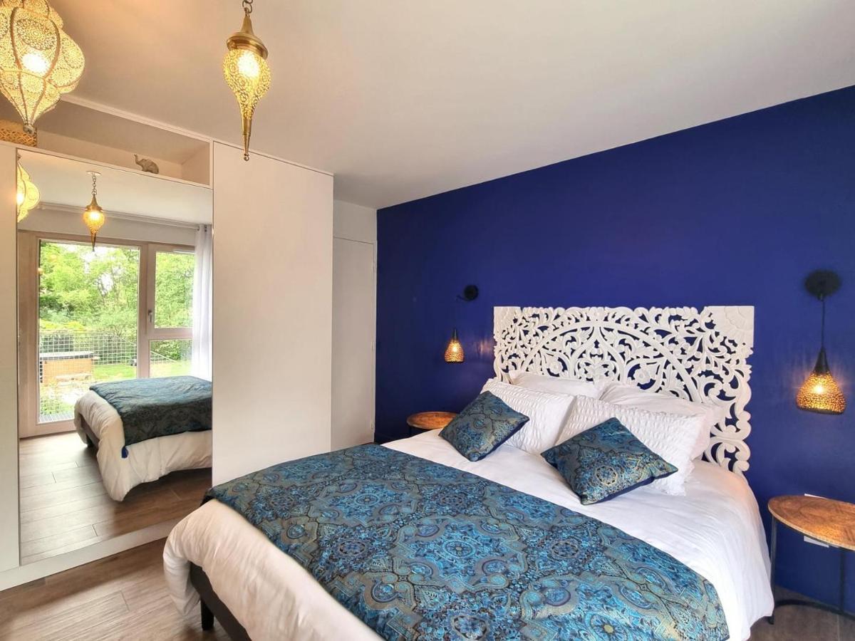 La Cle Des Chaumes Bed & Breakfast Boisset-lès-Montrond Dış mekan fotoğraf