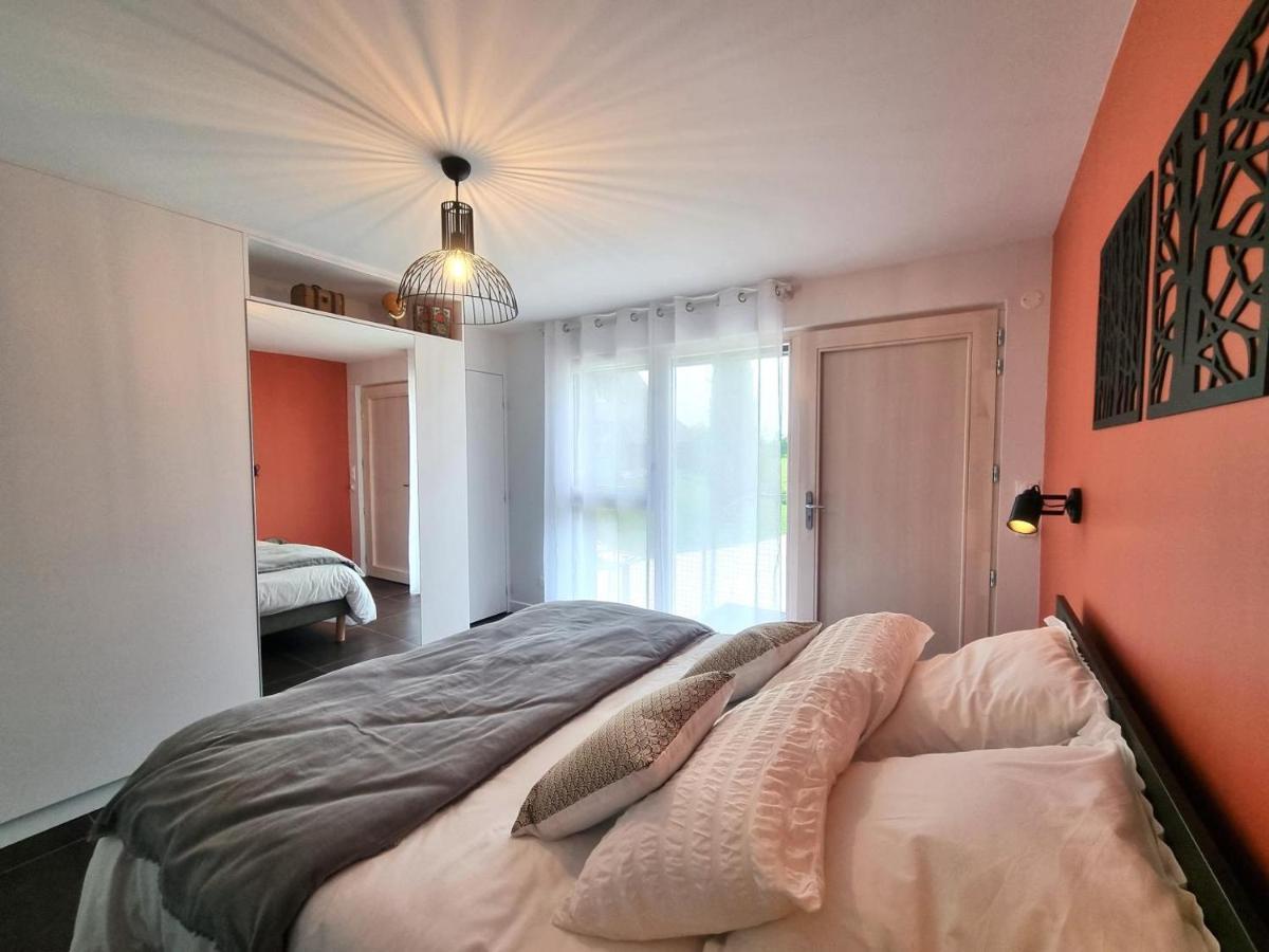 La Cle Des Chaumes Bed & Breakfast Boisset-lès-Montrond Dış mekan fotoğraf