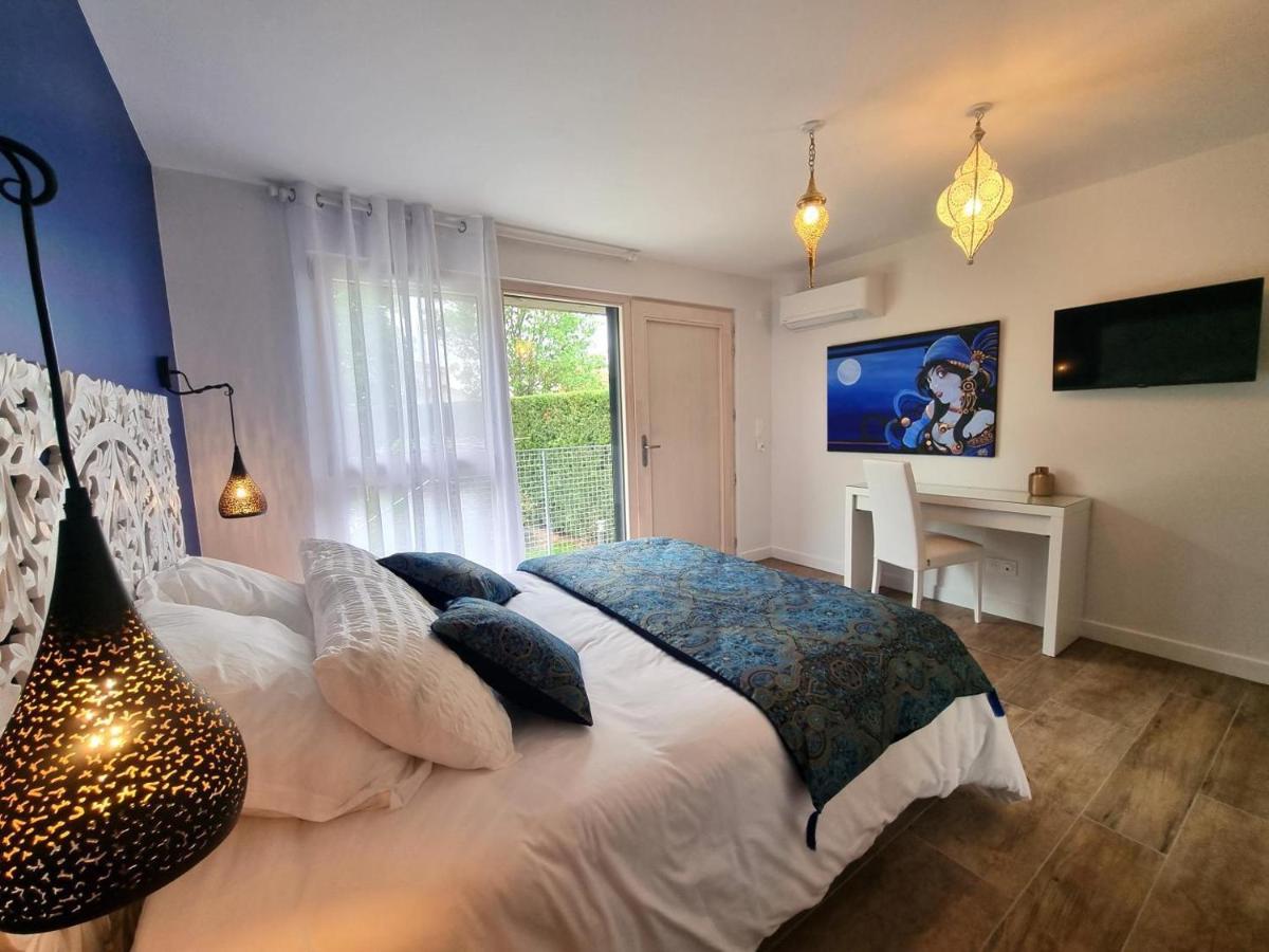 La Cle Des Chaumes Bed & Breakfast Boisset-lès-Montrond Dış mekan fotoğraf