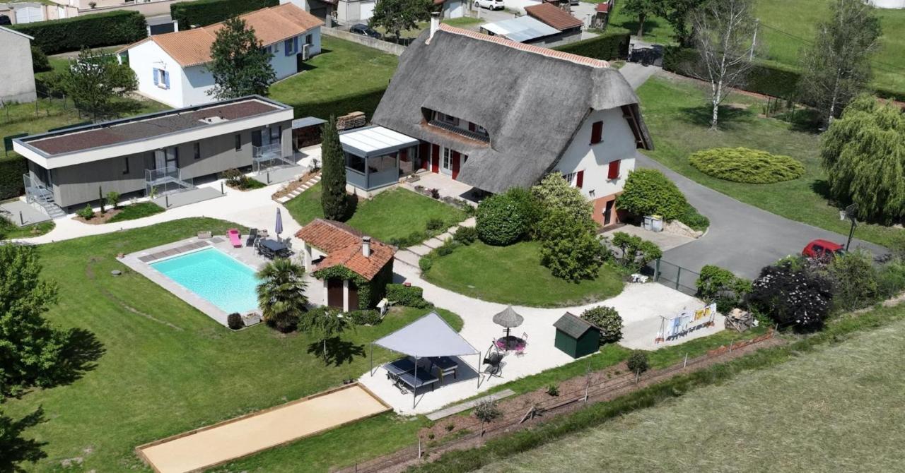 La Cle Des Chaumes Bed & Breakfast Boisset-lès-Montrond Dış mekan fotoğraf